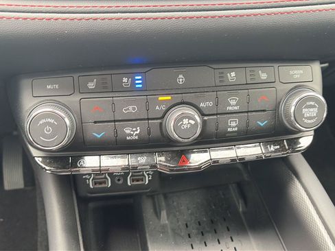 Used 2026 Dodge Durango GT AWD/4WD image 15