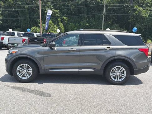 Certified 2020 Ford Explorer XLT AWD/4WD image 4