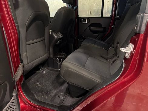 Used 2021 Jeep Gladiator Sport AWD/4WD image 16