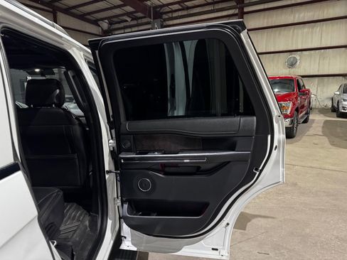 Used 2018 Ford Expedition Limited image 20