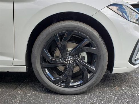 New 2025 Volkswagen Jetta SE image 12