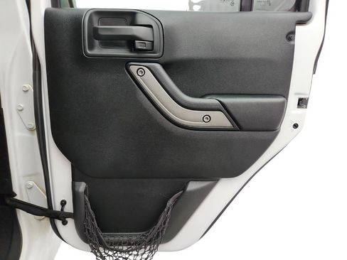 Used 2018 Jeep Wrangler Unlimited Sport S image 24