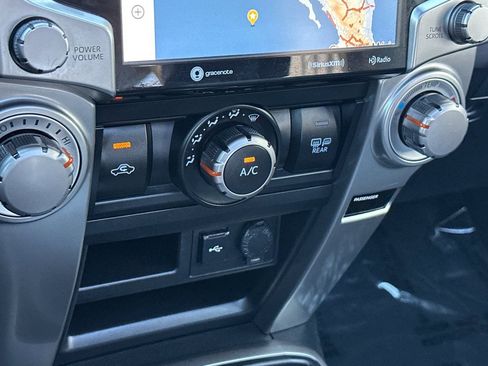 Used 2021 Toyota 4Runner SR5 Premium image 19