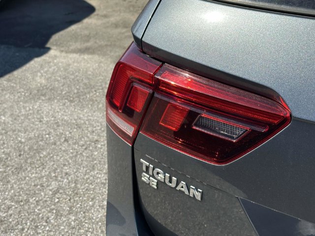 Used 2019 Volkswagen Tiguan SE AWD/4WD image 29