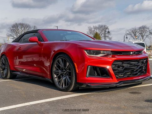 Used 2019 Chevrolet Camaro ZL1 image 20