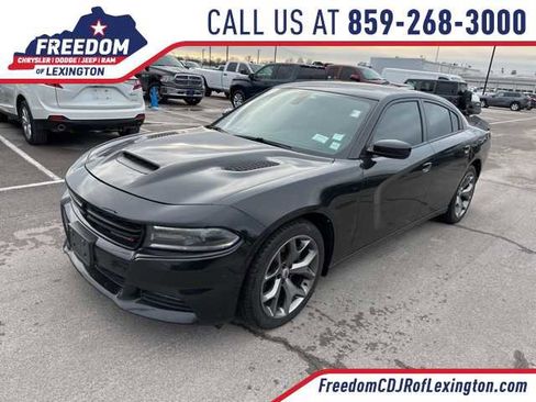 Used 2017 Dodge Charger R/T w/ Plus Group image 1