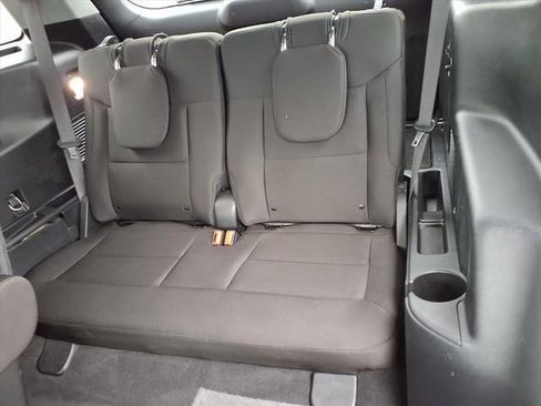 Used 2022 Ford Explorer XLT image 12