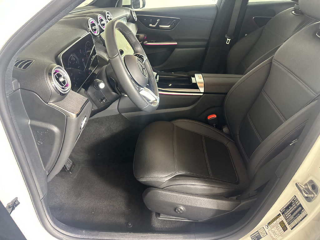Certified 2026 Mercedes-Benz GLC 300 image 9