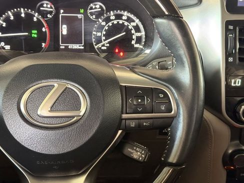 Certified 2022 Lexus GX 460 Premium w/ Premium Package AWD/4WD image 16