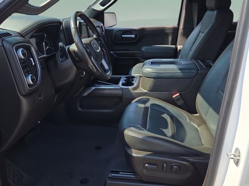 Used 2020 GMC Sierra 1500 Denali w/ Denali Ultimate Package AWD/4WD image 9