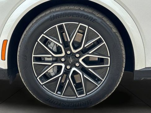 Used 2025 Ford Mustang Mach-E Premium RWD image 28