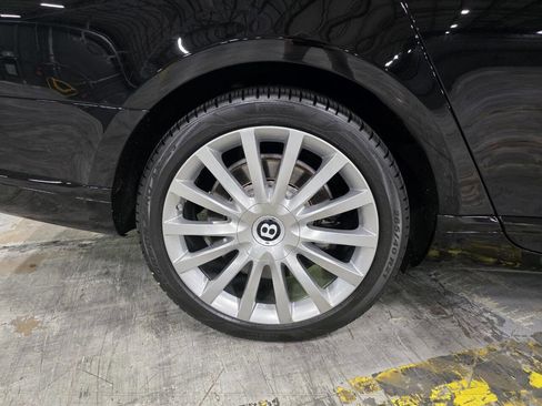 Used 2017 Bentley Mulsanne RWD image 10