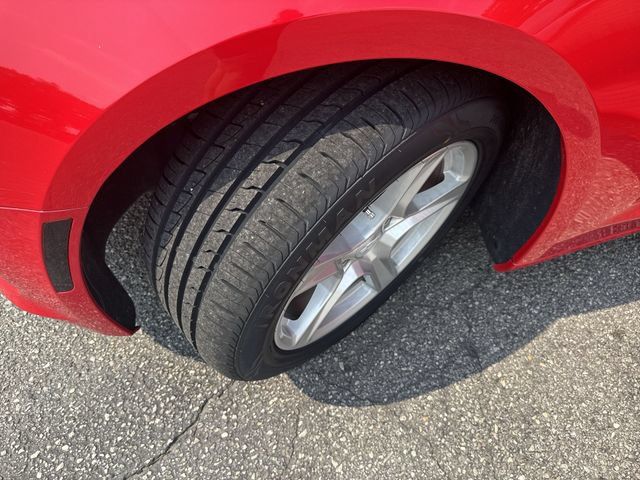 Used 2016 Chevrolet Camaro LT RWD image 31