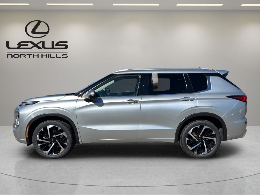 Used 2022 Mitsubishi Outlander SEL AWD/4WD image 9