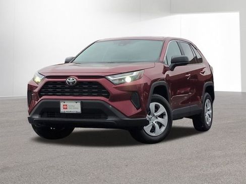 Certified 2025 Toyota RAV4 LE image 1