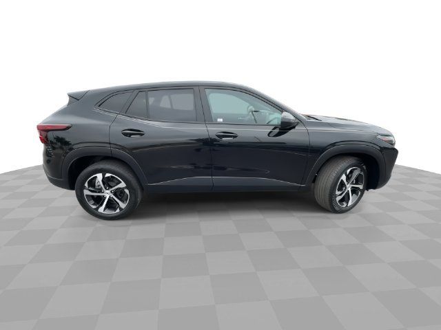 Used 2024 Chevrolet Trax RS w/ Driver Confidence Package FWD image 9