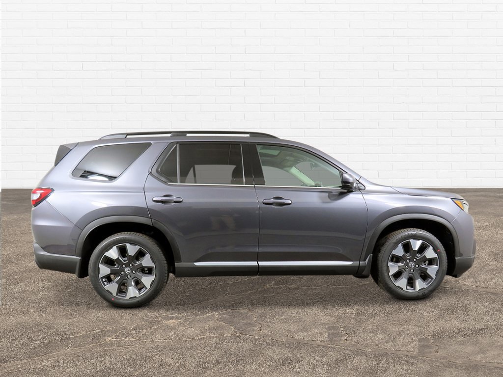 New 2026 Honda Pilot Touring image 7