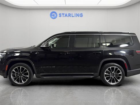 Used 2022 Jeep Wagoneer Series II w/ Premium Group I image 3