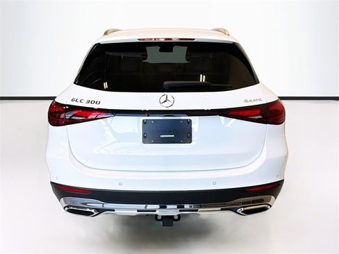Certified 2025 Mercedes-Benz GLC 300 4MATIC image 6