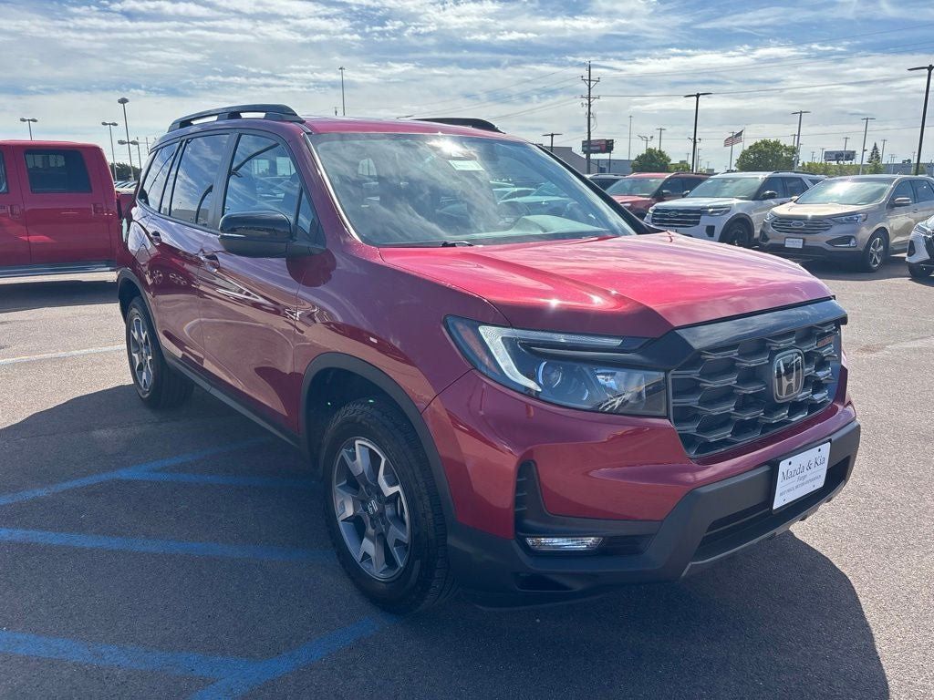 Used 2022 Honda Passport TrailSport image 3