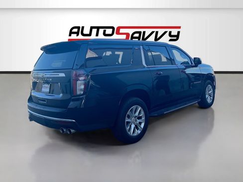 Used 2024 Chevrolet Suburban Premier w/ Advanced Technology Package AWD/4WD image 7