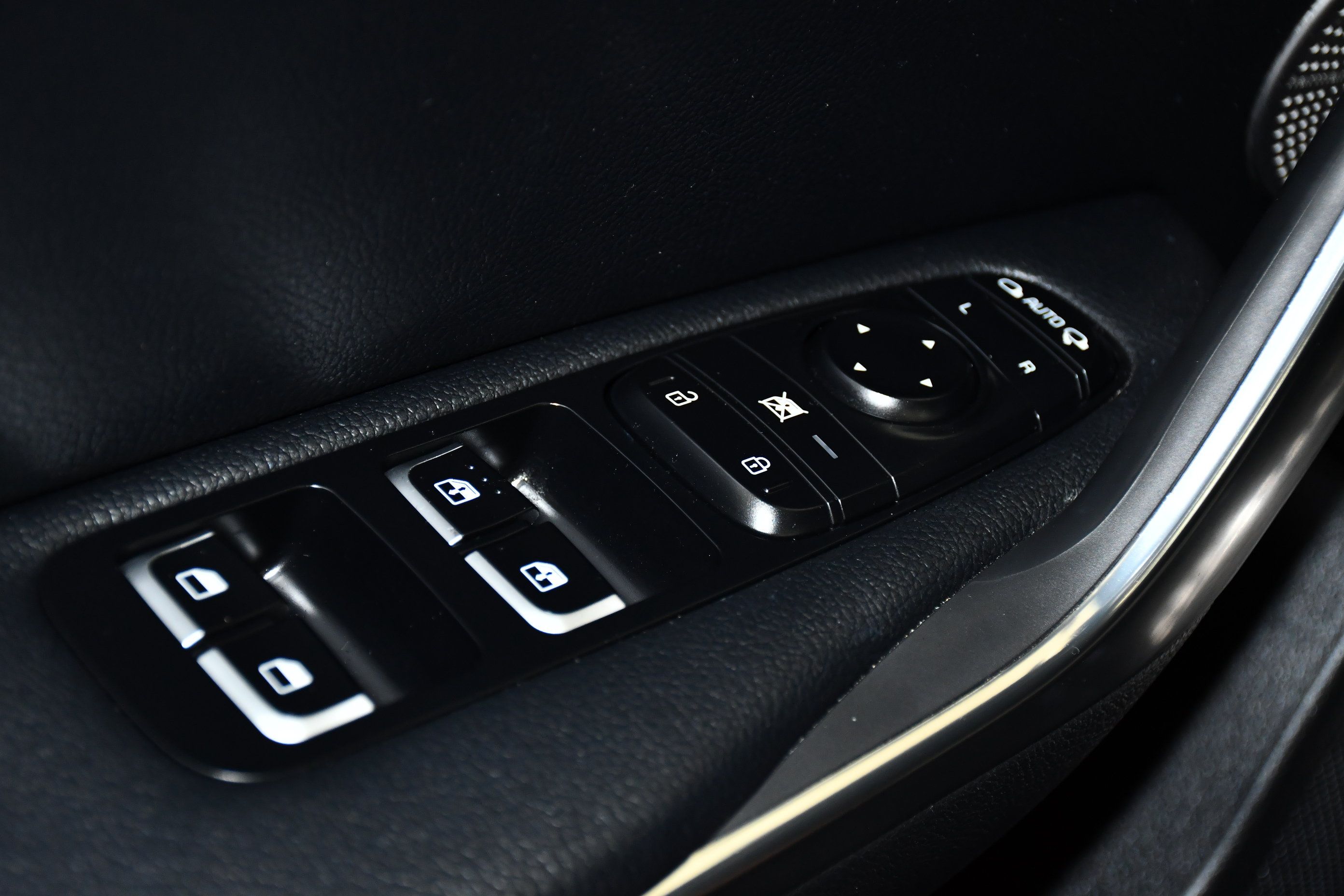 Used 2023 Kia Stinger GT-Line w/ Sun & Sound Package AWD/4WD image 34