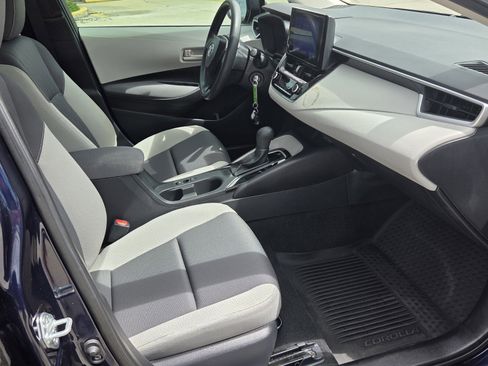 Used 2024 Toyota Corolla LE image 11