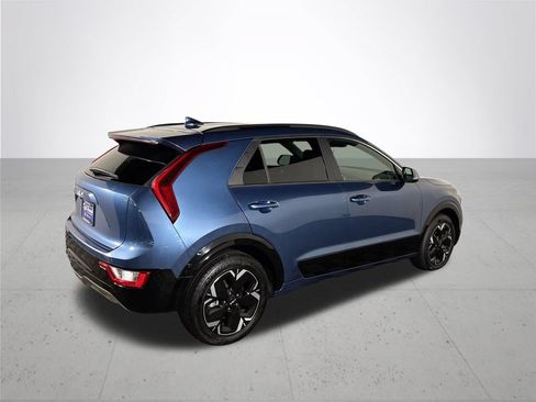 Used 2024 Kia Niro Wind w/ Wind Preserve Package FWD image 6