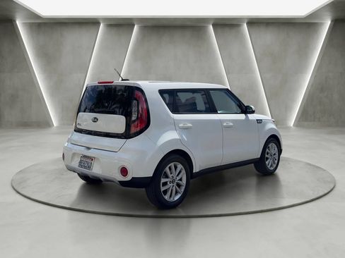 Used 2019 Kia Soul + FWD image 3