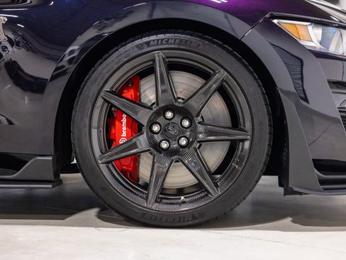 Used 2022 Ford Mustang Shelby GT500 w/ Carbon Fiber Track Pack RWD image 27