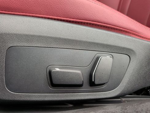 Used 2026 BMW 230i Coupe w/ Premium Package image 15