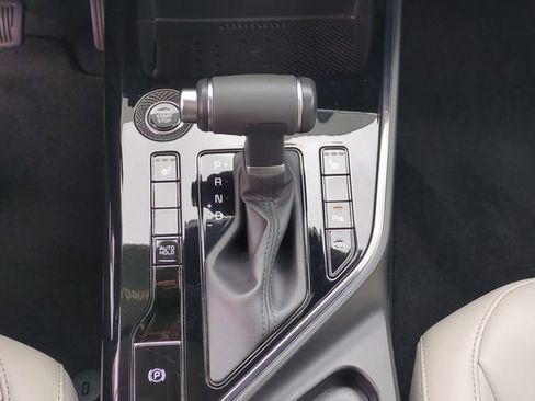 Certified 2025 Kia Niro EX FWD image 24