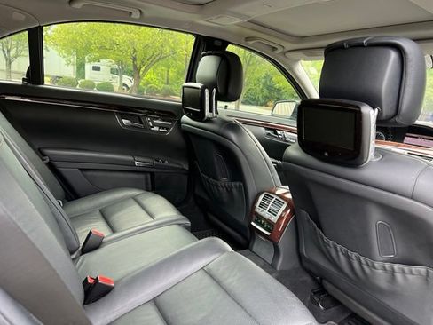 Used 2012 Mercedes-Benz S 550 4MATIC w/ Sport Pkg image 19