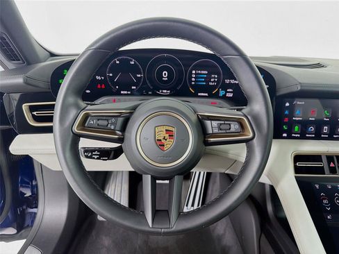 Used 2022 Porsche Taycan 4S AWD/4WD image 15