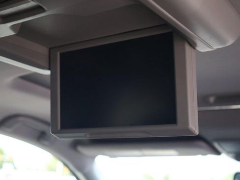 Used 2018 Honda Pilot Touring image 29