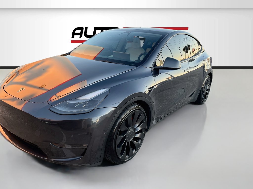 Used 2022 Tesla Model Y Performance AWD/4WD image 3