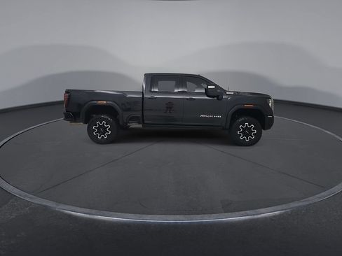 Used 2024 GMC Sierra 2500 AT4X AWD/4WD image 9