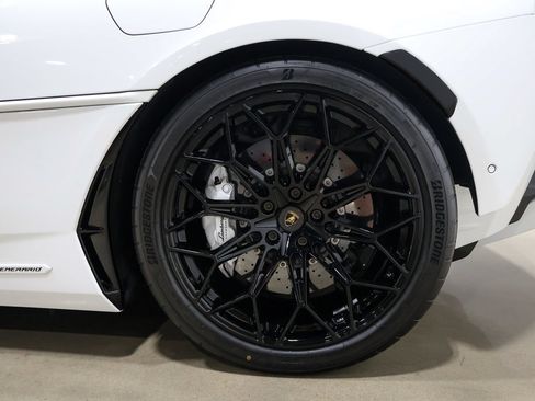 Used 2026 Lamborghini Temerario AWD/4WD image 20