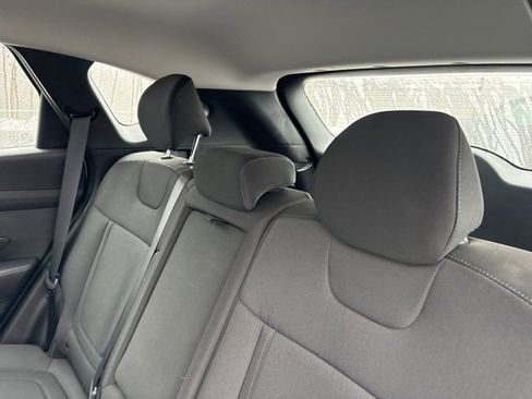 Used 2025 Hyundai Tucson SE image 24