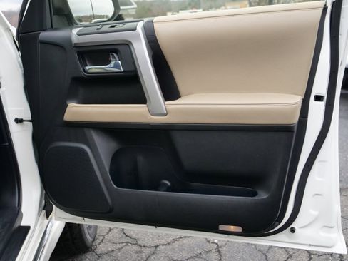 Used 2018 Toyota 4Runner Limited image 38