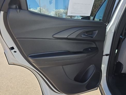 Used 2021 Chevrolet TrailBlazer LT w/ Convenience Package image 16