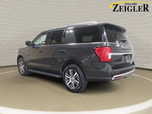 Used 2024 Ford Expedition XLT AWD/4WD image 7