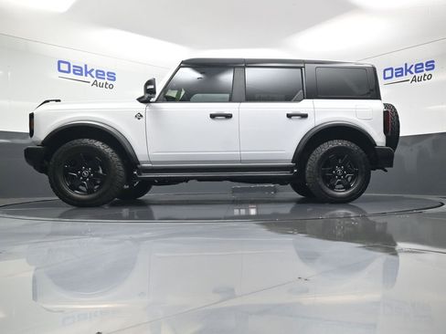 Used 2025 Ford Bronco Outer Banks image 41