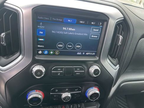 Used 2023 GMC Sierra 3500 SLE w/ SLE Value Package image 10