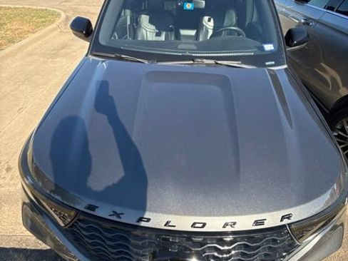 Used 2020 Ford Explorer ST w/ ST Street Pack AWD/4WD image 4