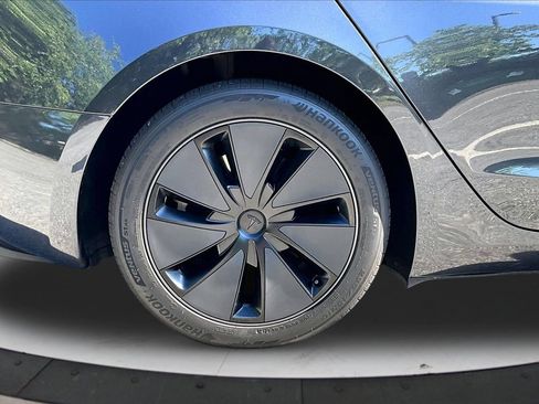 Used 2025 Tesla Model 3 Long Range RWD image 35