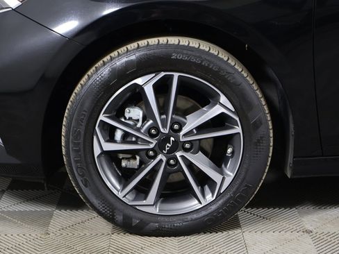 Used 2024 Kia Forte LXS image 19