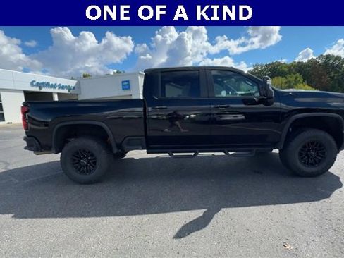 Certified 2024 Chevrolet Silverado 2500 ZR2 w/ LPO, Dark Essentials Package image 10