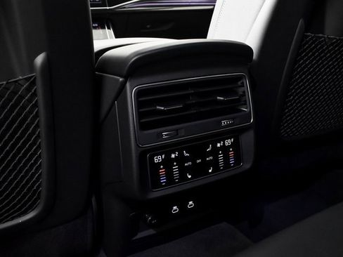 Used 2025 Audi Q7 3.0T Premium Plus w/ Premium Plus Package image 42