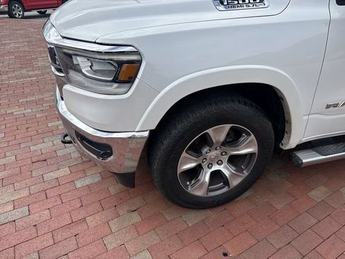 Used 2019 RAM 1500 Laramie AWD/4WD image 2